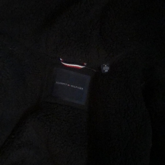 Tommy Hilfiger winter jacket - Picture 2 of 4